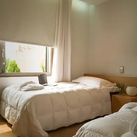 Pensión Elafivolia 4*